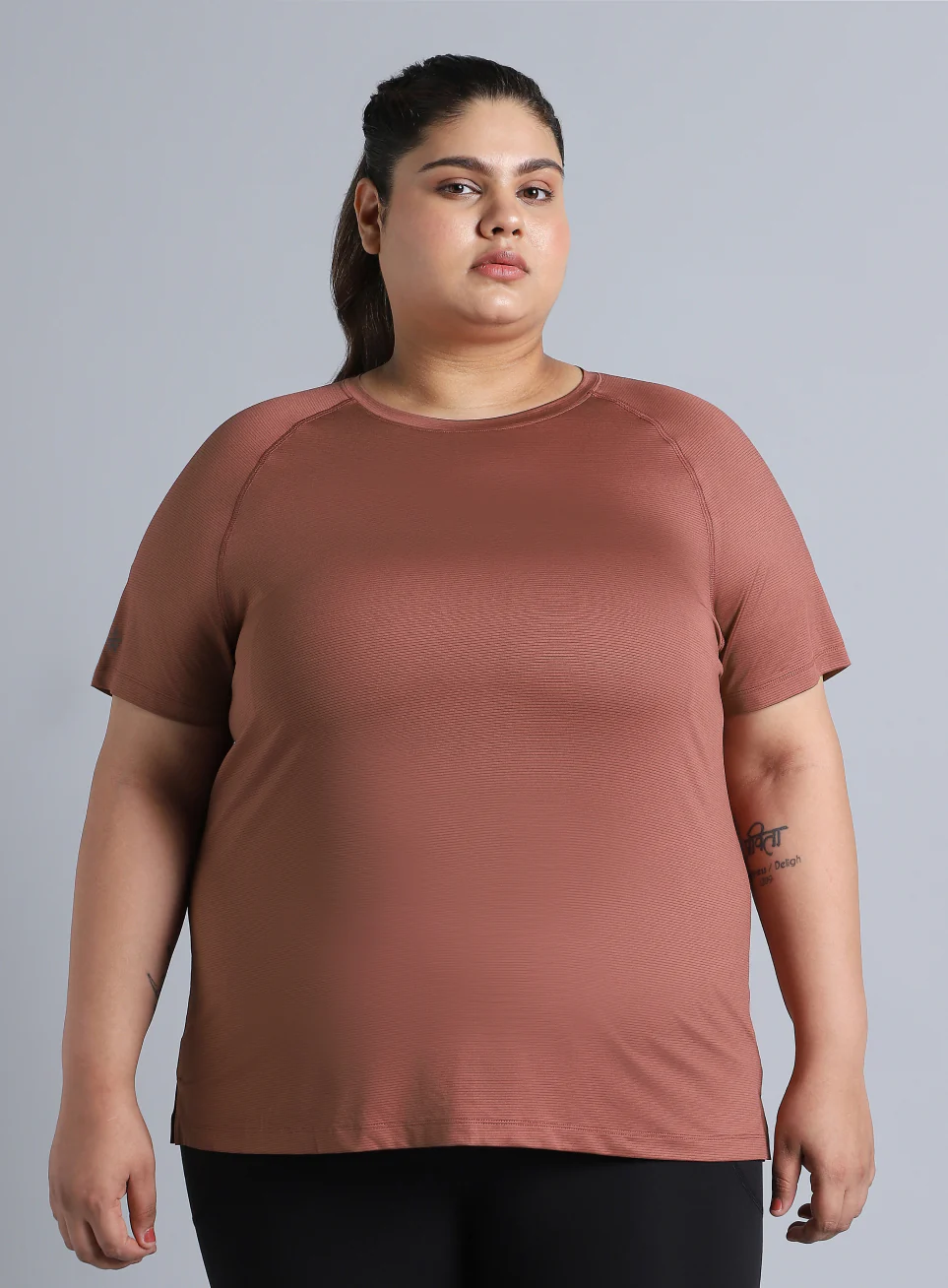 Women's Brown Back Cut Out Plus Size T-shirt - Image 4
