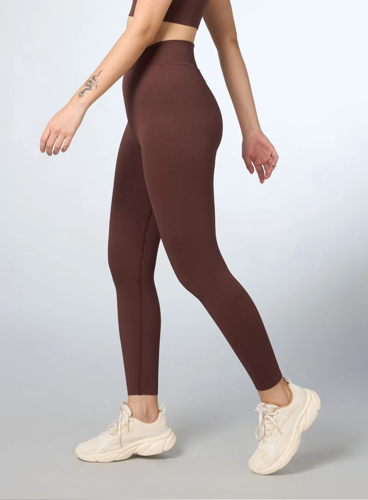 Women's Brown Cross Fit Seamless Tights - Image 5
