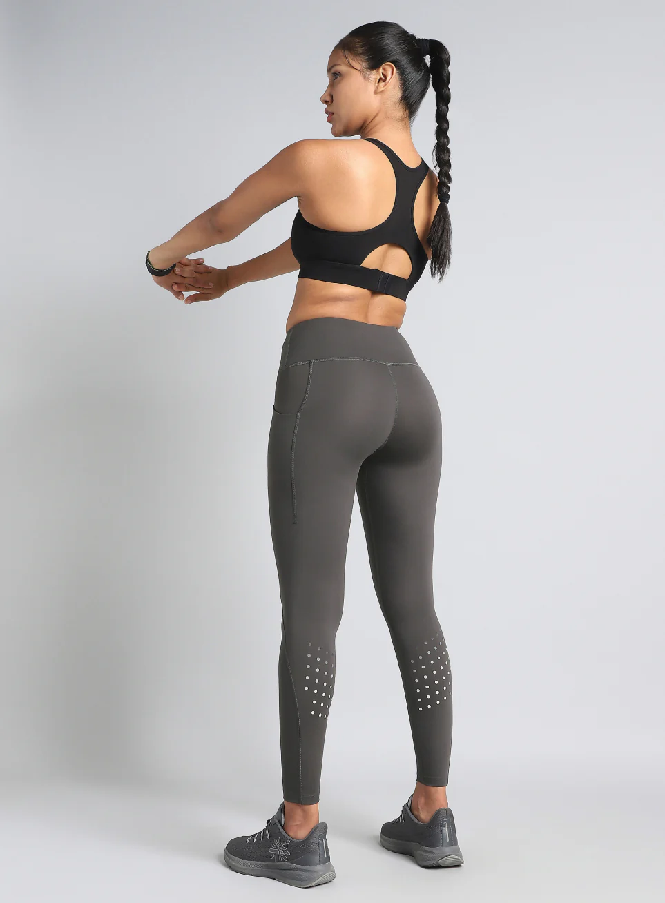 Women's Dark Grey Ultimate Run COMFlex Tights - Image 2