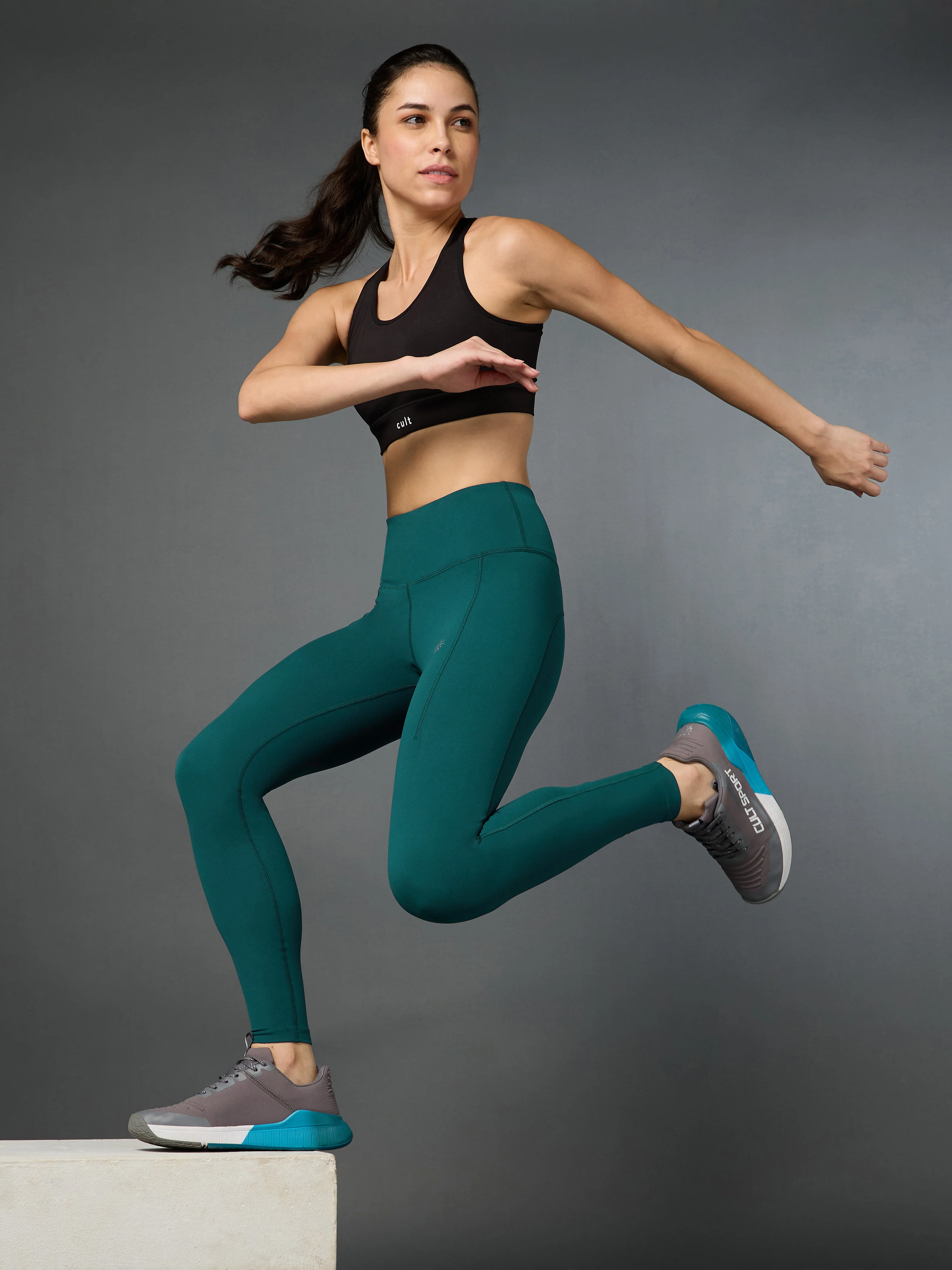 Women's Do It All Green Performance Tights - Image 2