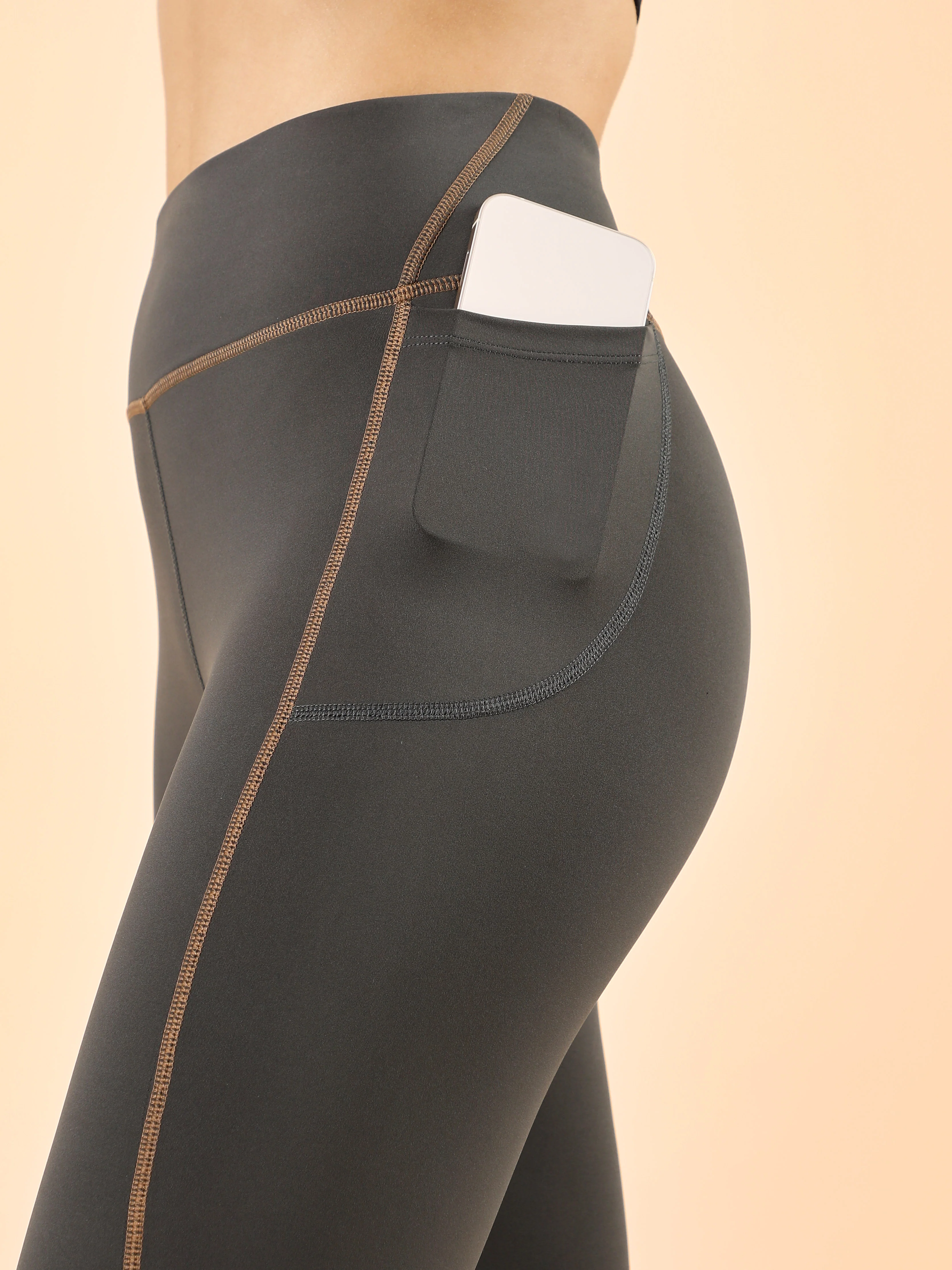 Women's Drak Grey Training Elevate Sculpt COMFlex Tights - Image 7