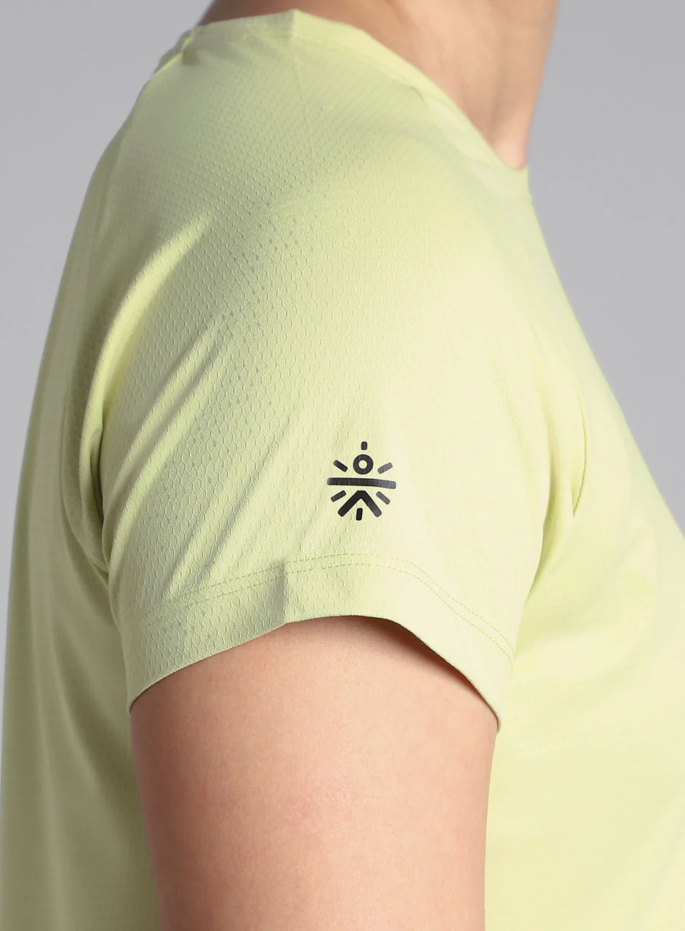 Women's Engineered Knit Green Performance T-shirt - Image 7