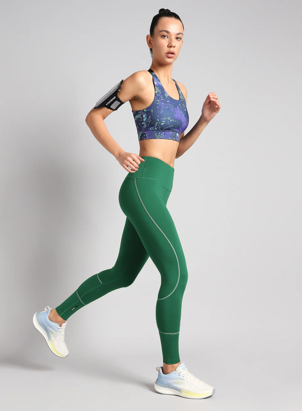 Women's Green Absolute Fit Solid Running Tights - Image 2