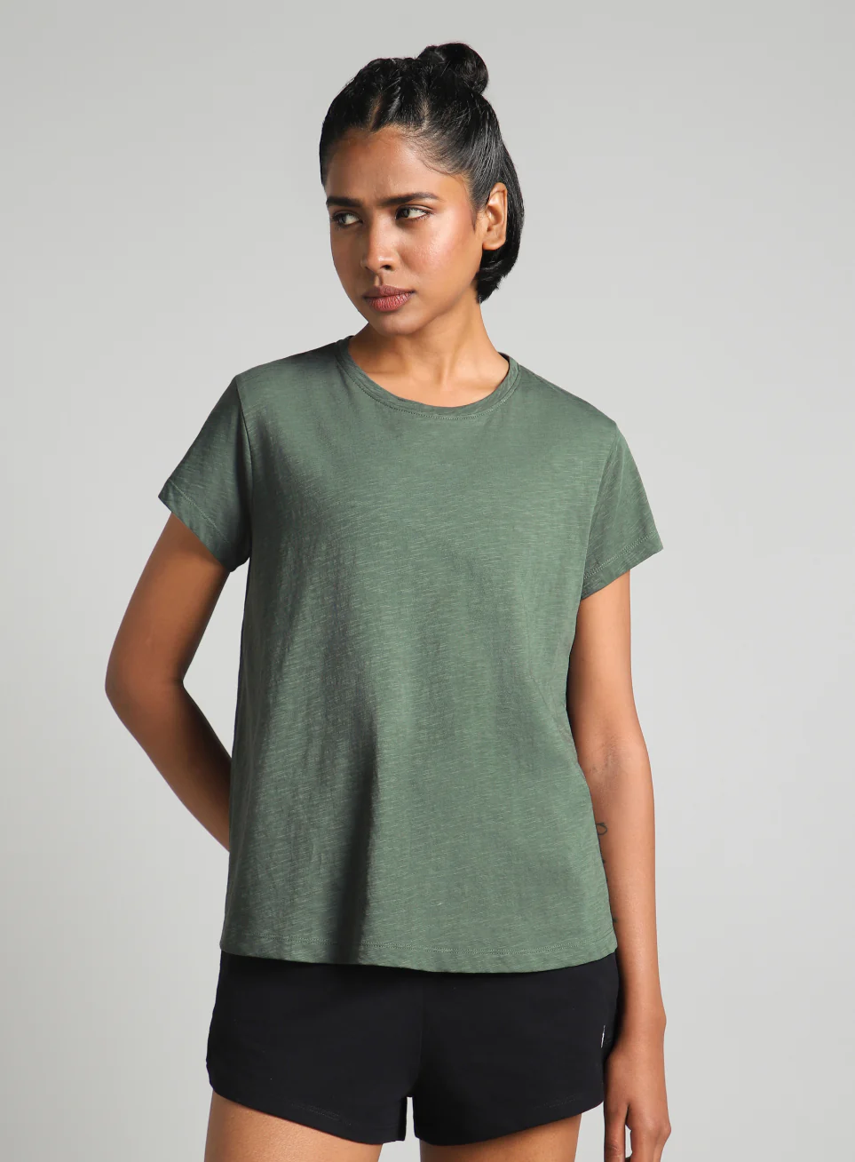 Women's Green Flow Form Yoga T-shirt - Image 4