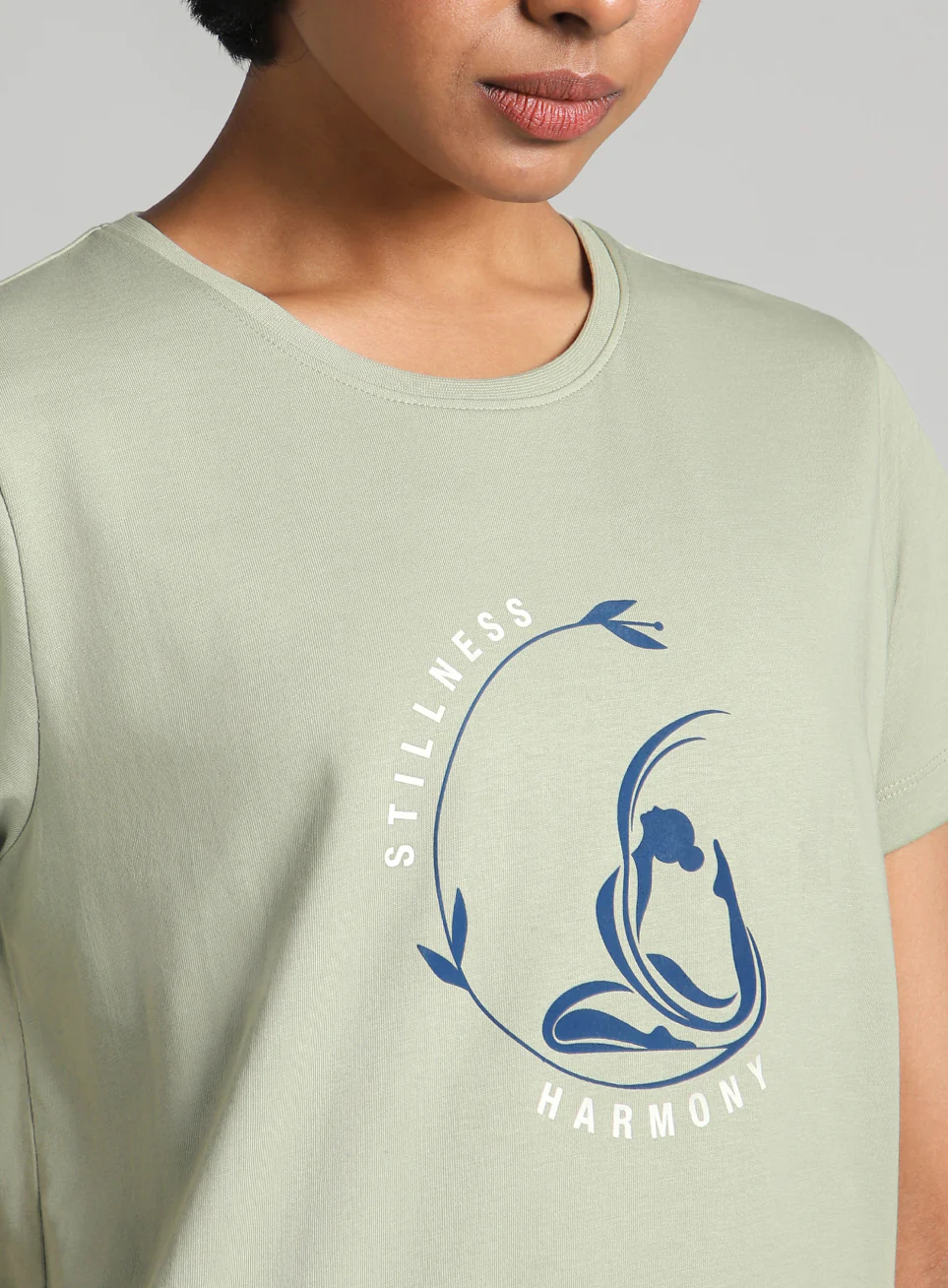 Women's Green Flow Harmony Print Yoga T-shirt - Image 7