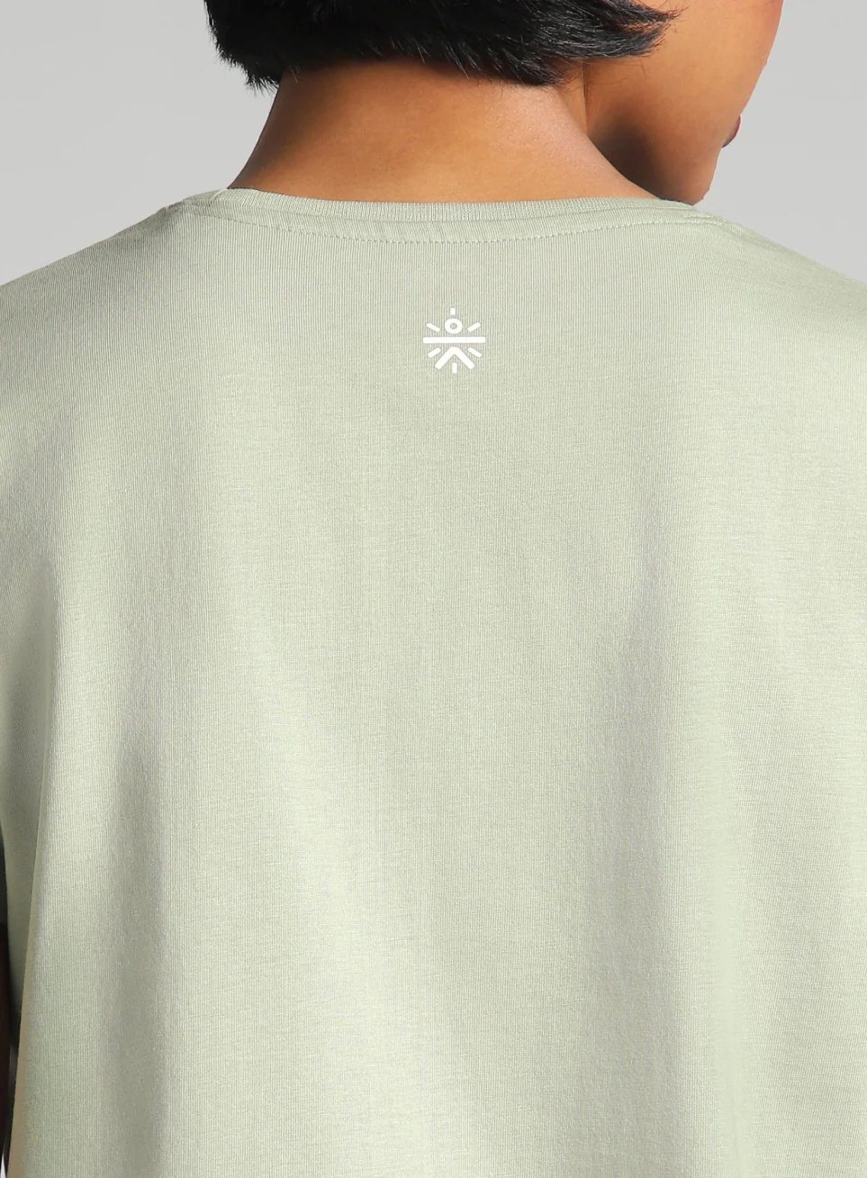 Women's Green Flow Harmony Print Yoga T-shirt - Image 8