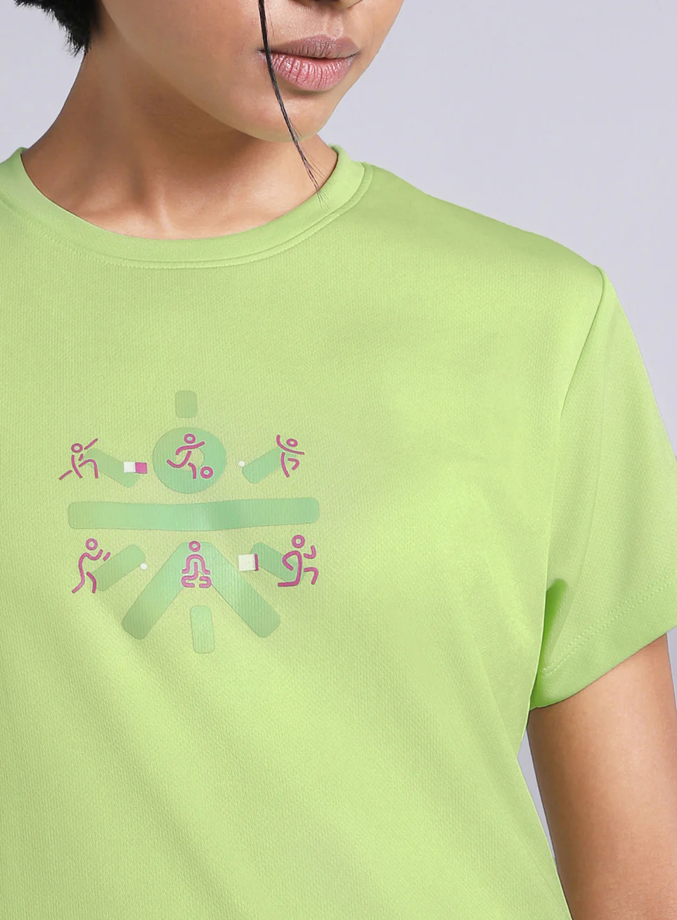 Women's Green Graphic Play Performance T-shirt - Image 7