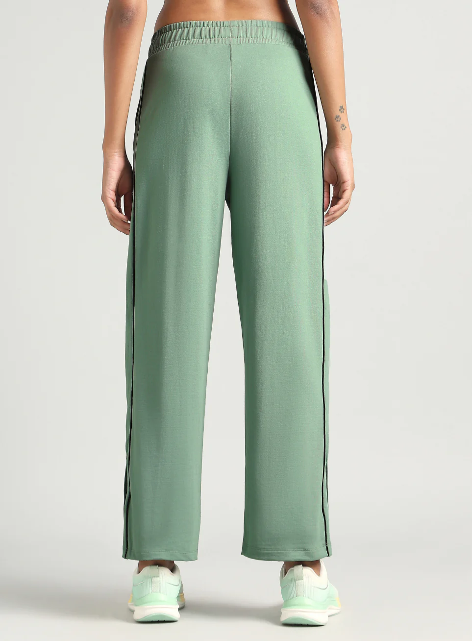 Women's Green Panelled Straight Fit Trackpants - Image 6