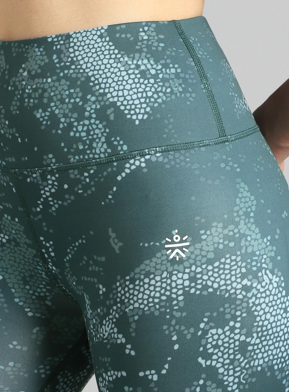 Women's Green Printed Train All Day COMFlex Tights - Image 8