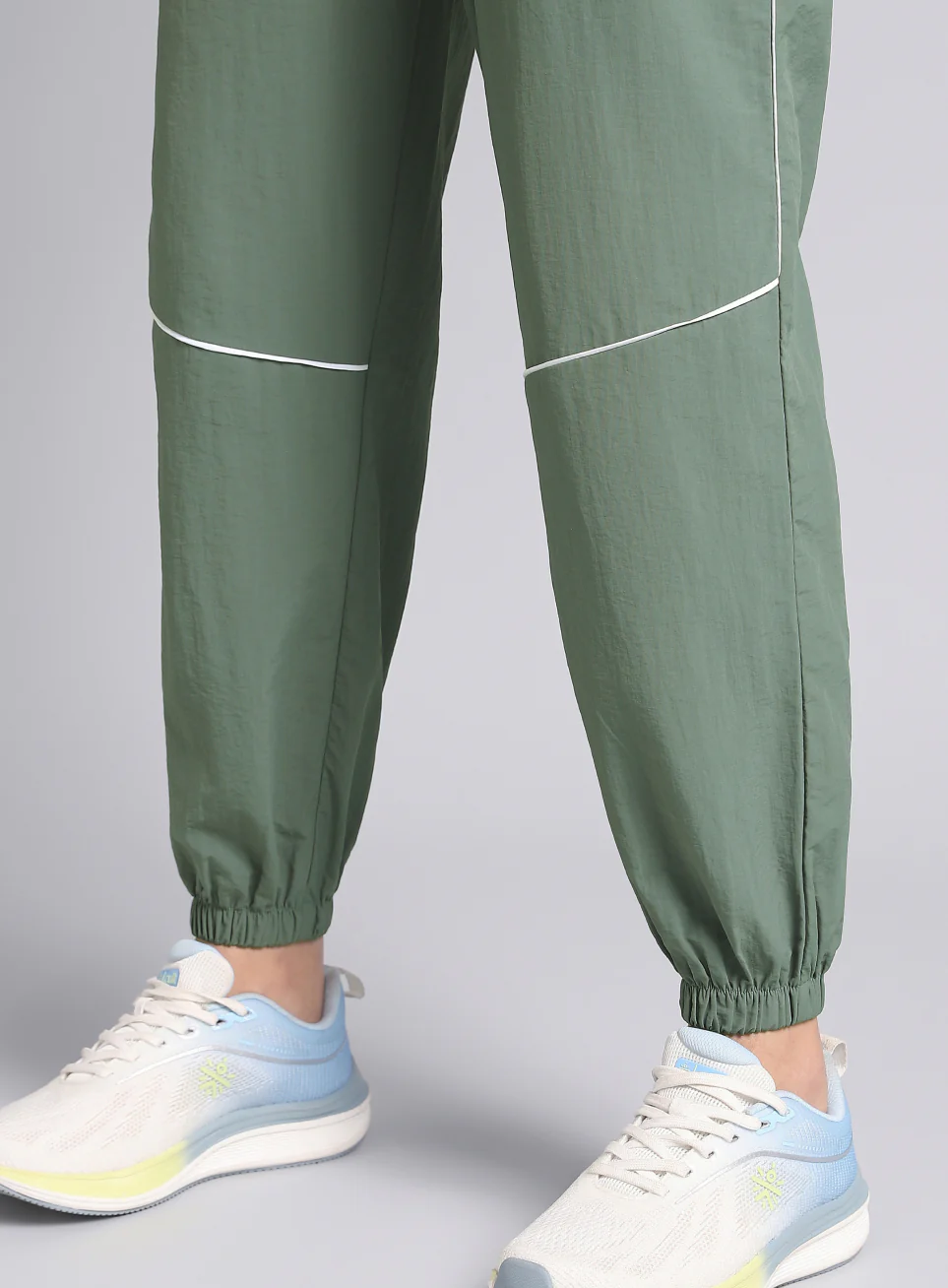 Women's Green Sporty Outrun Track Suit - Image 13