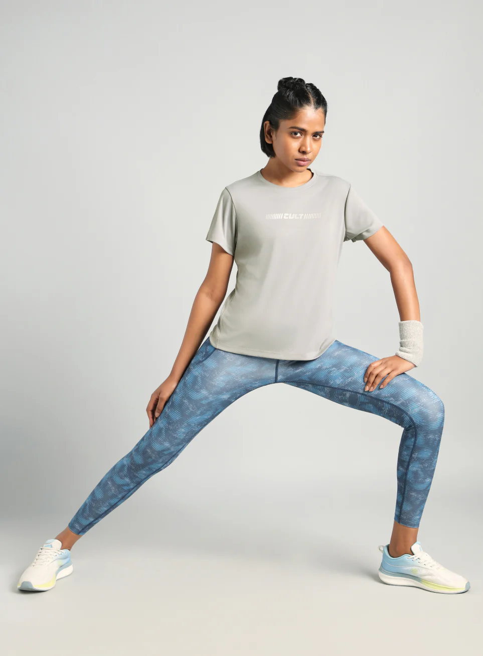 Women's Grey Everyday Performance T-shirt - Image 2