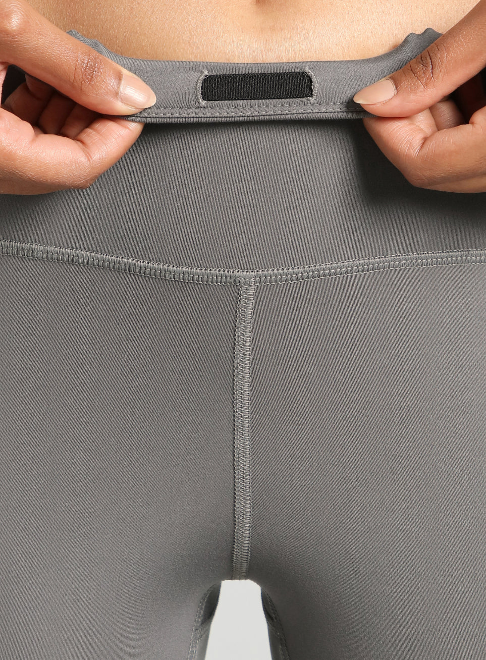 Women's Grey Pace Up Running comflex Tights - Image 10