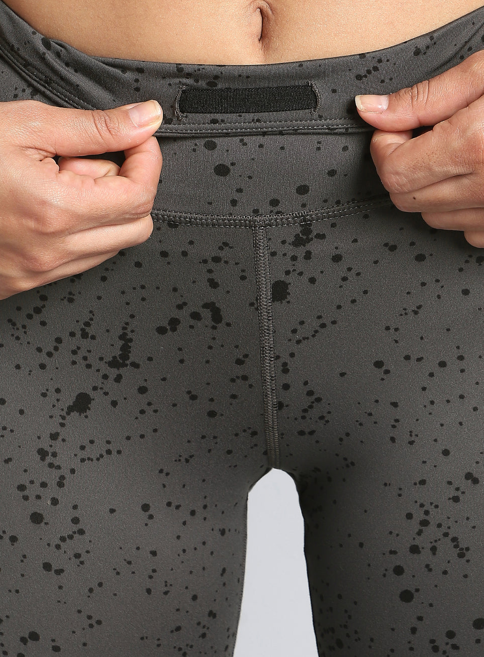 Women's Grey Printed Train All Day COMFlex Tights - Image 9