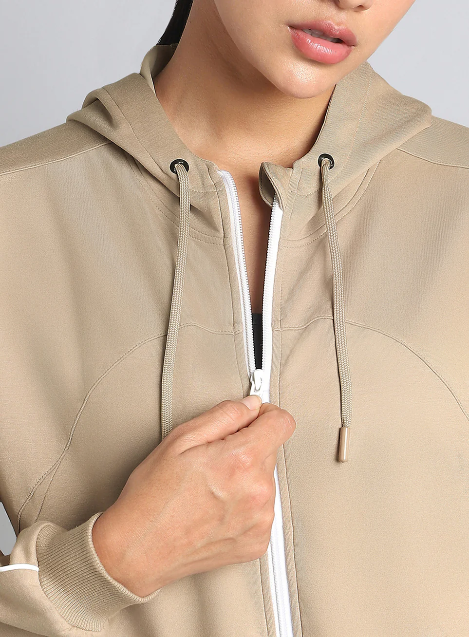 Women's Khaki Workout Essential Cropped Jacket - Image 8