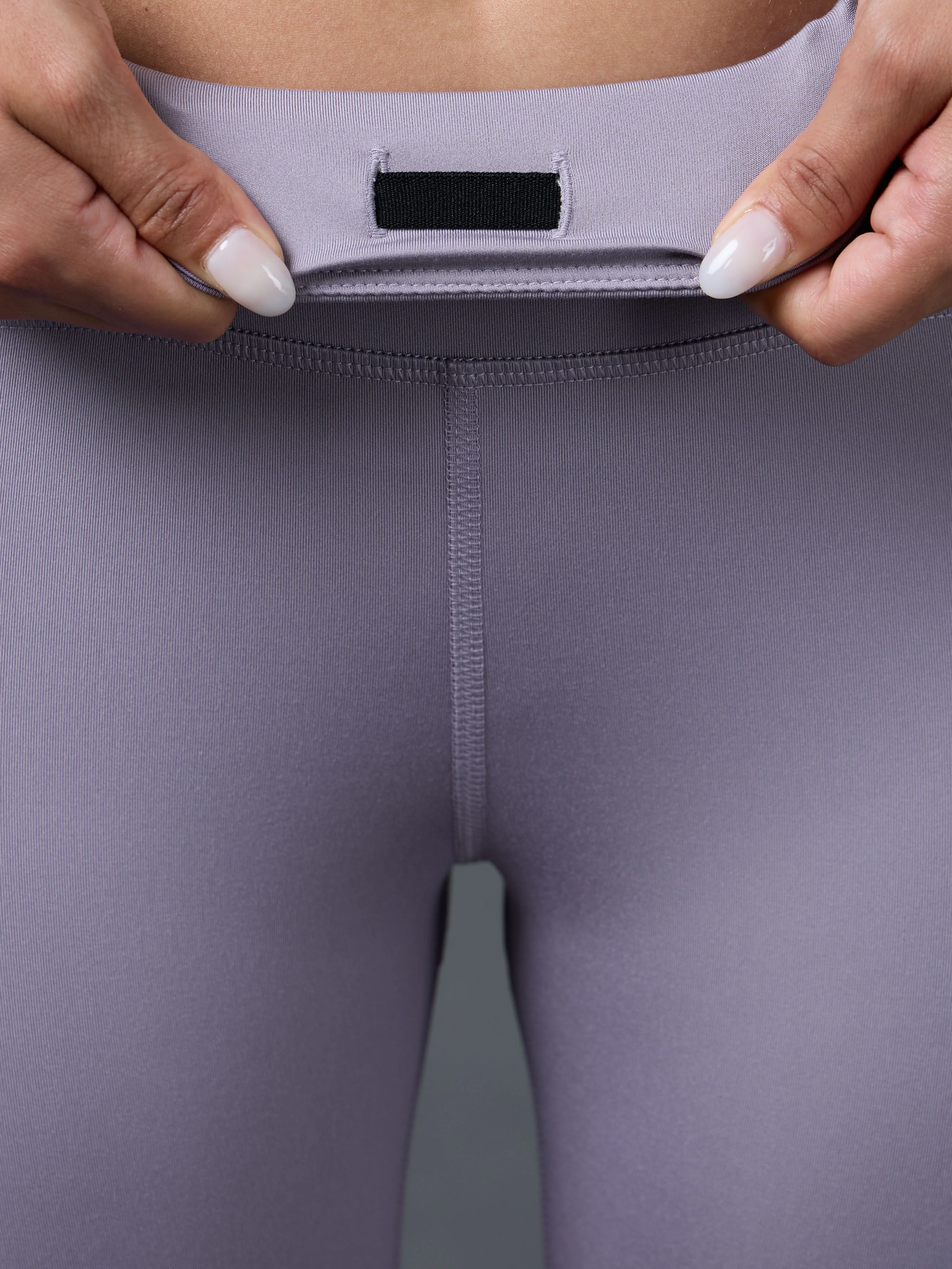 Women's Lavender Run Elevate Tights - Image 10
