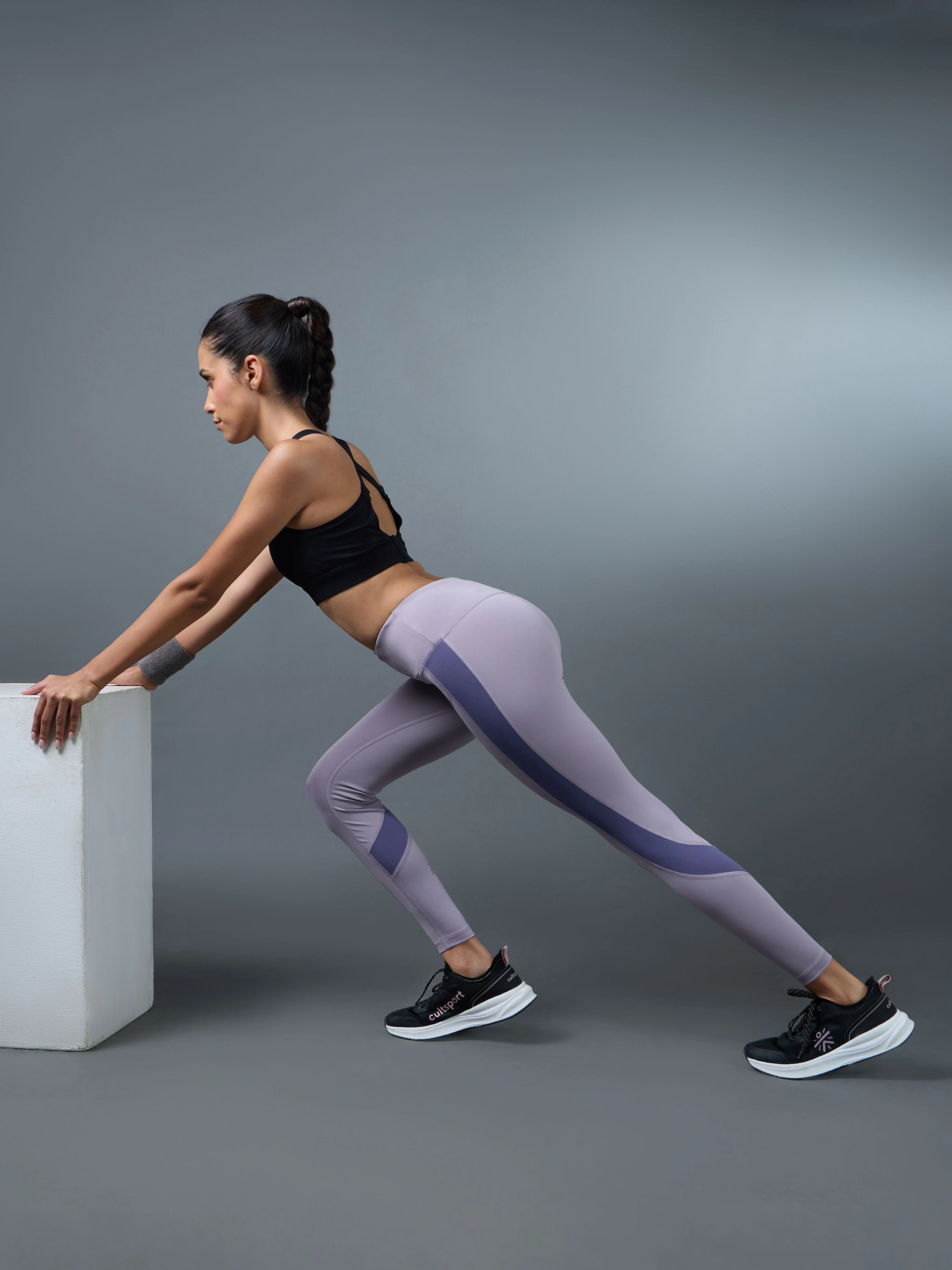 Women's Lavender Run Elevate Tights - Image 3