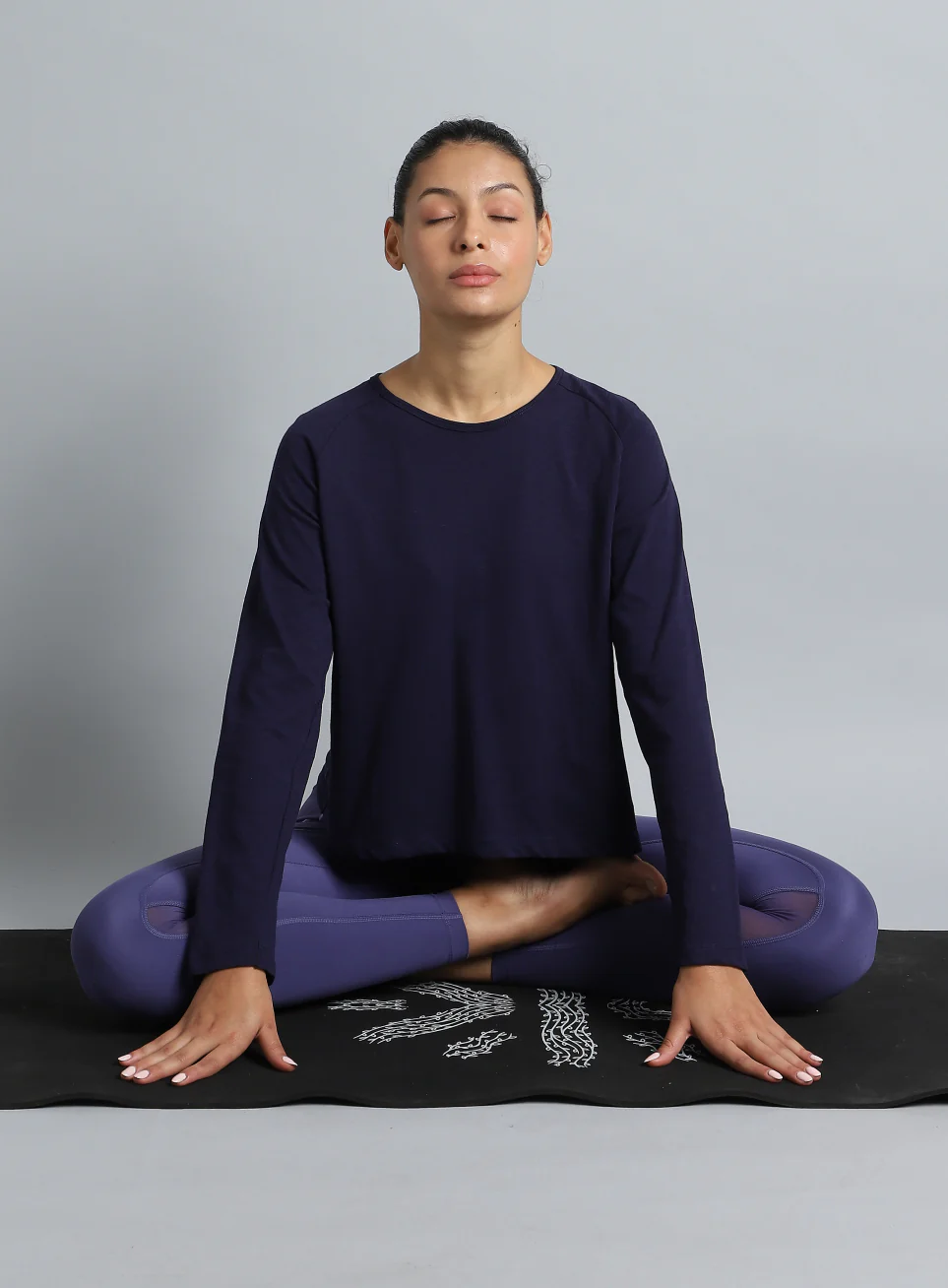 Women's Navy Yoga Flow Full Sleeve Top - Image 2