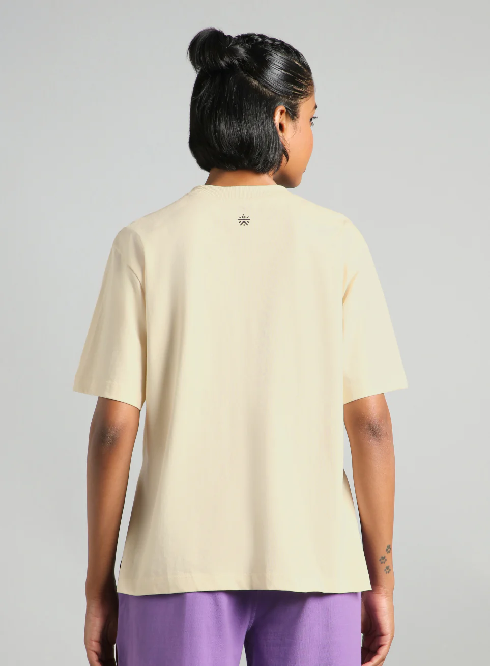 Women's Off White Flow and Flare Relaxed fit T-shirt - Image 6