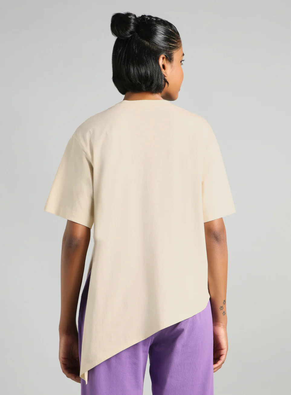 Women's Off White Flow Side Tie Up Relaxed fit T-shirt - Image 6
