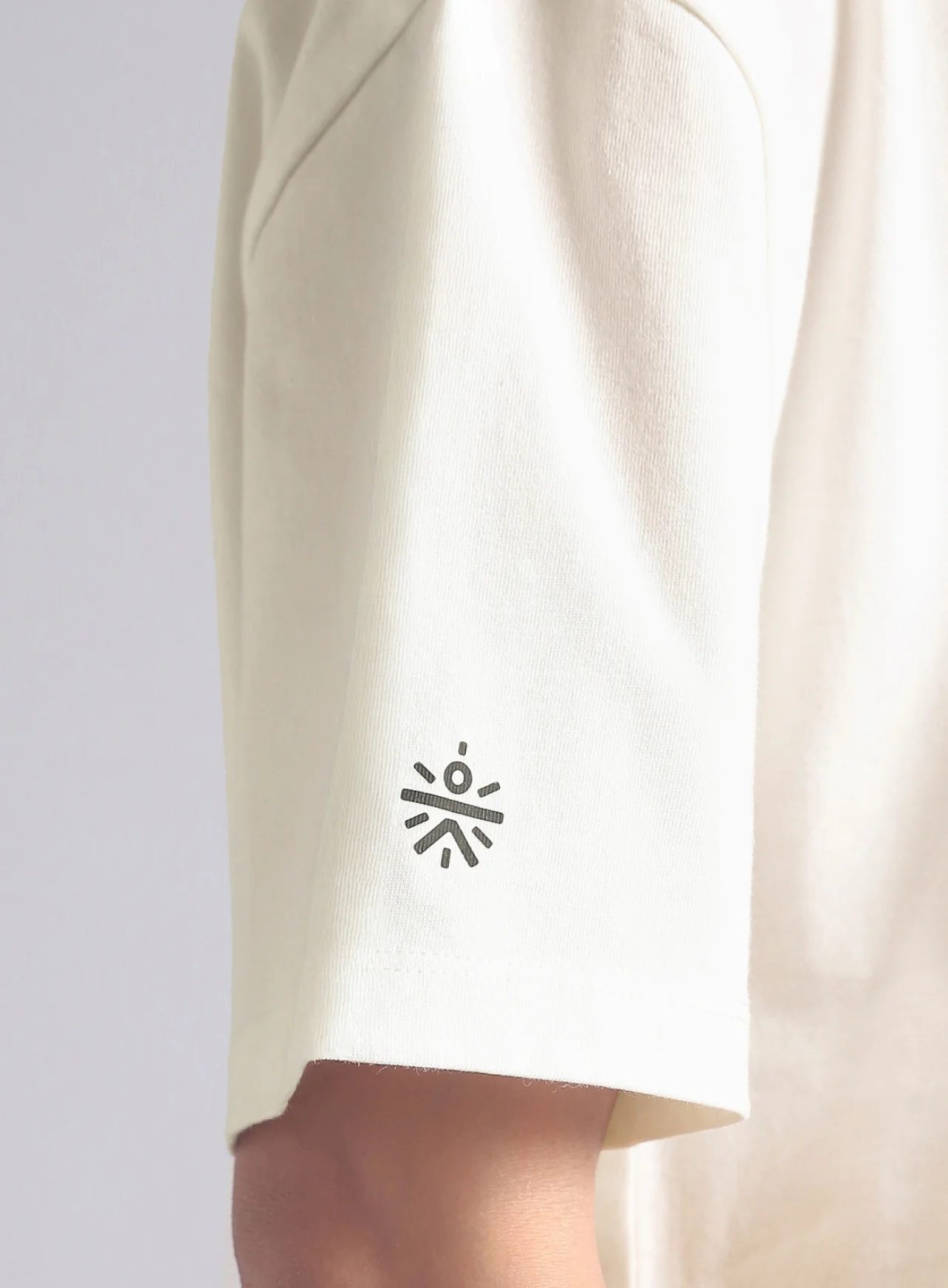 Women's Off White Sporty Graphic Oversized T-shirt - Image 8