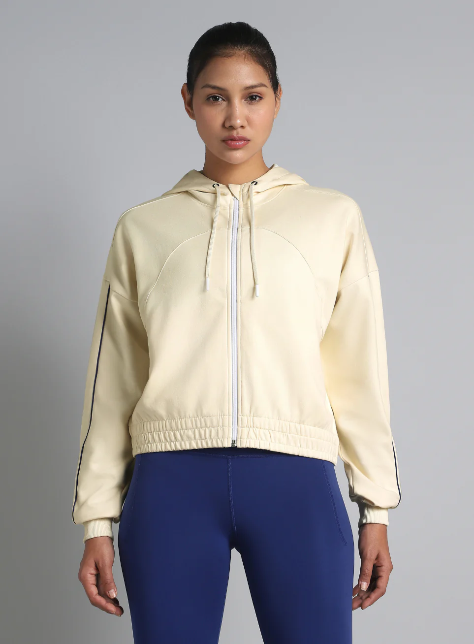 Women's Off White Workout Essential Cropped Jacket - Image 4