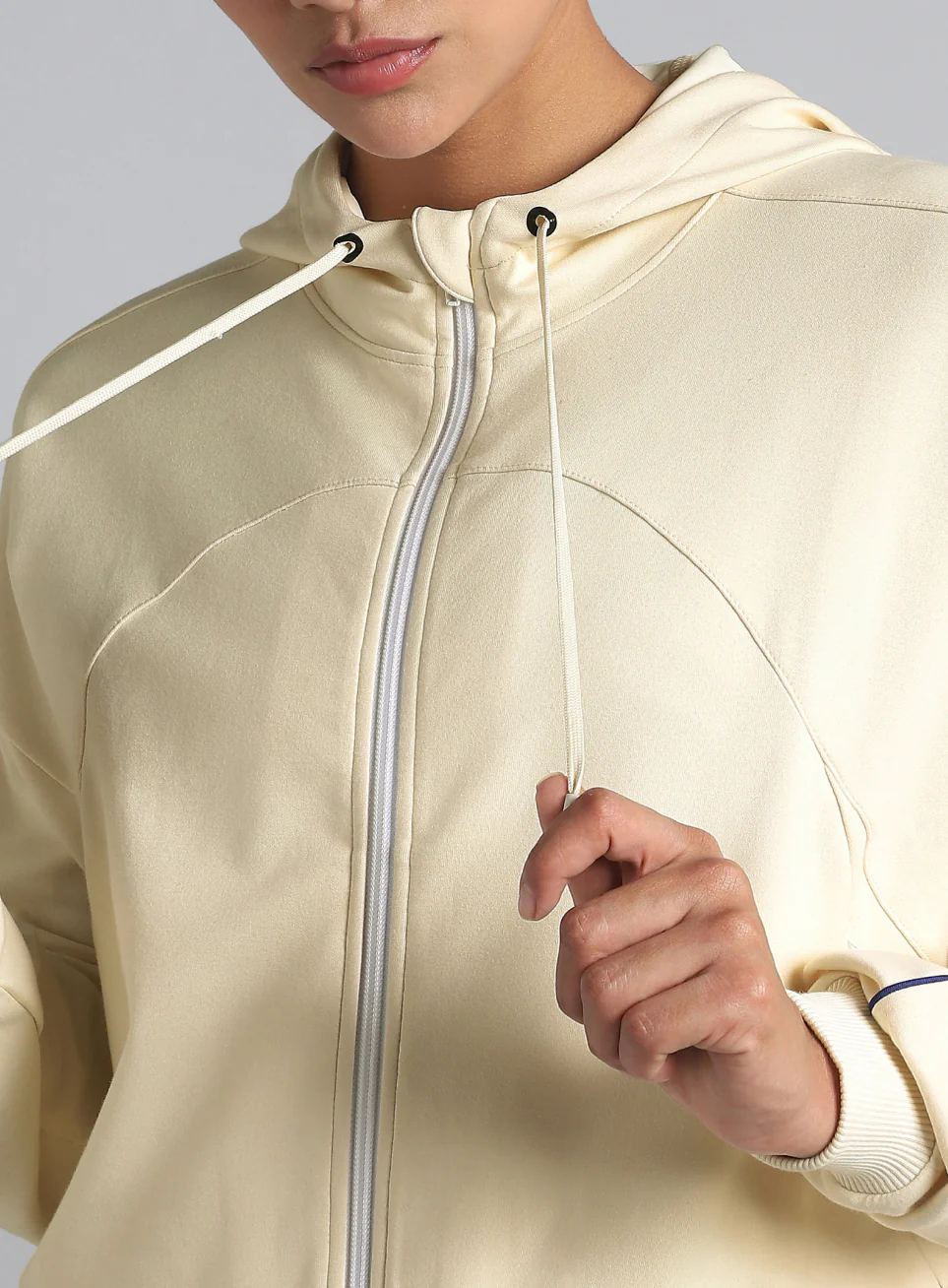 Women's Off White Workout Essential Cropped Jacket - Image 7