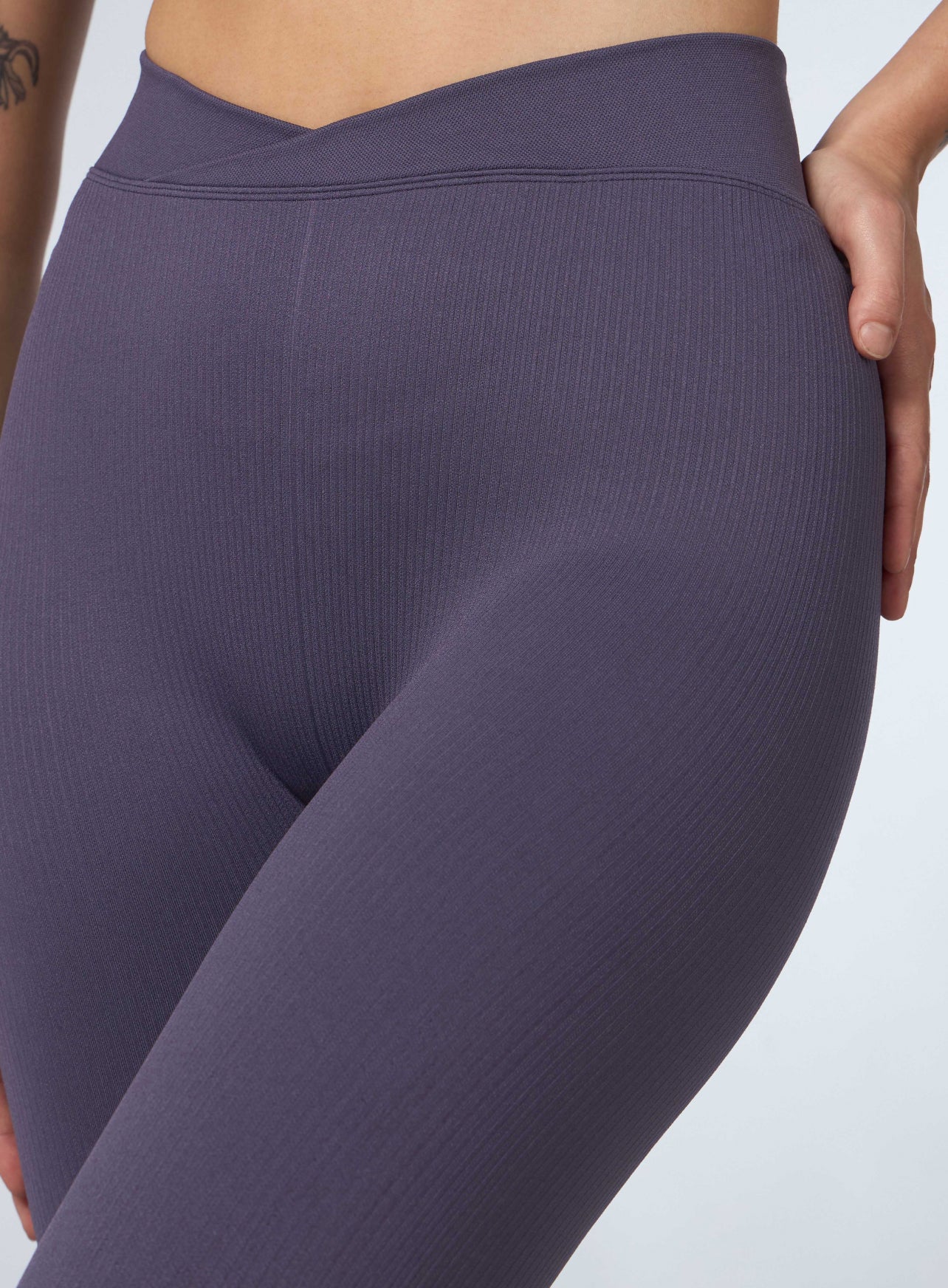 Women's Purple Cross Fit Seamless Tights - Image 7