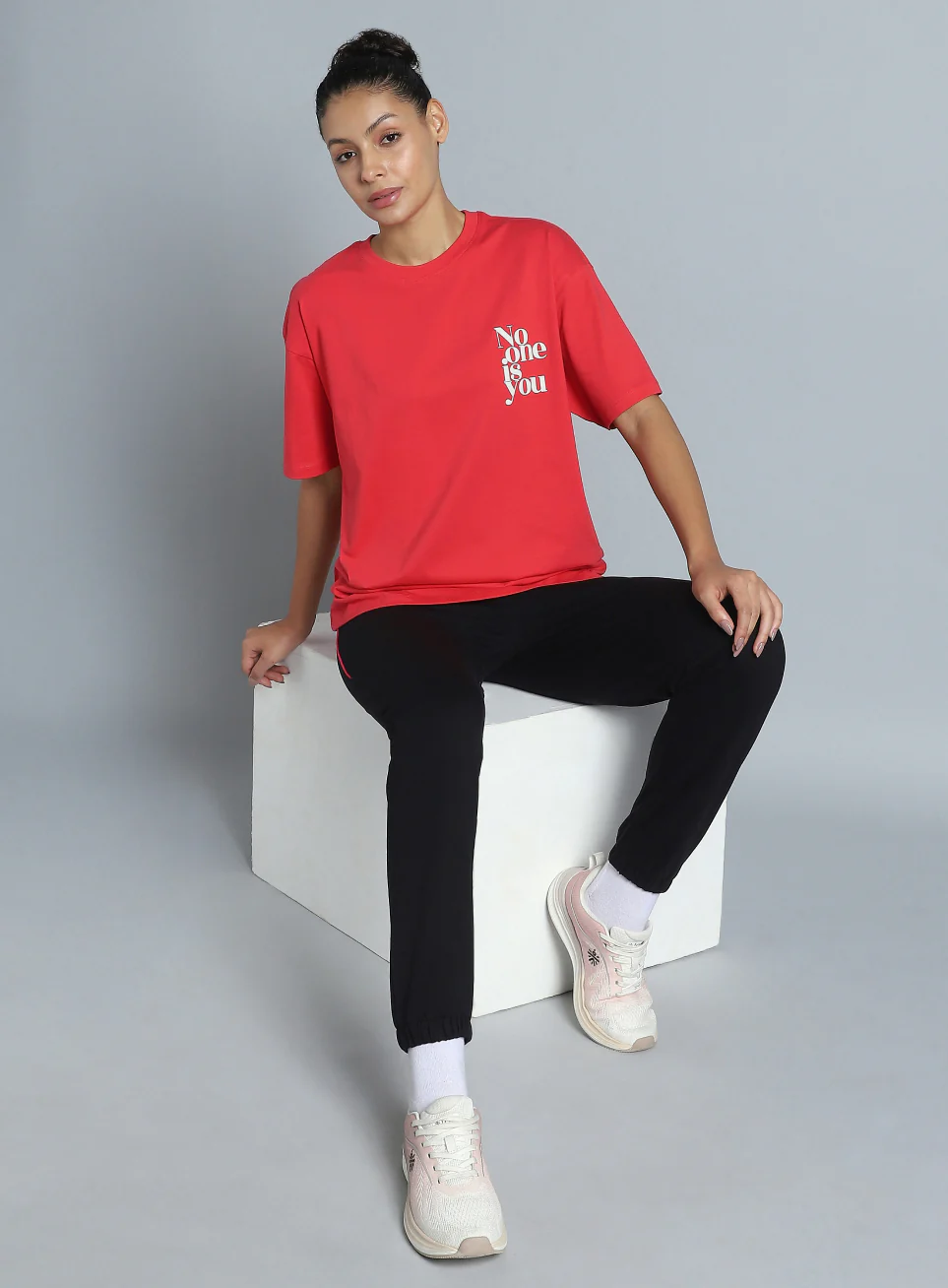 Women's Red Printed Oversized Fit T-shirt - Image 3
