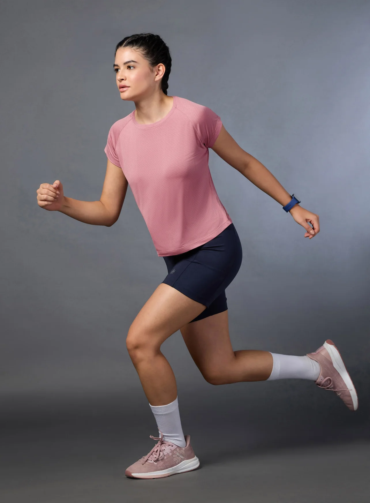 Women's Run Forward Stylised Back Pink T-shirt - Image 3