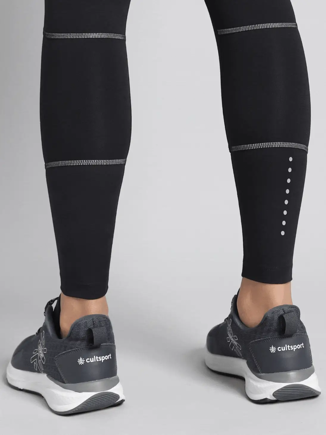 Women's Black Absolute Fit Solid Running Tights - Image 9