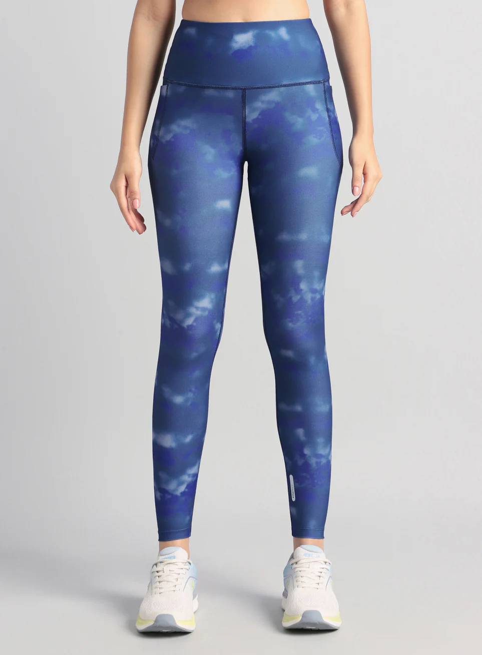 Women's Teal Printed Train All Day COMFlex Tights - Image 4
