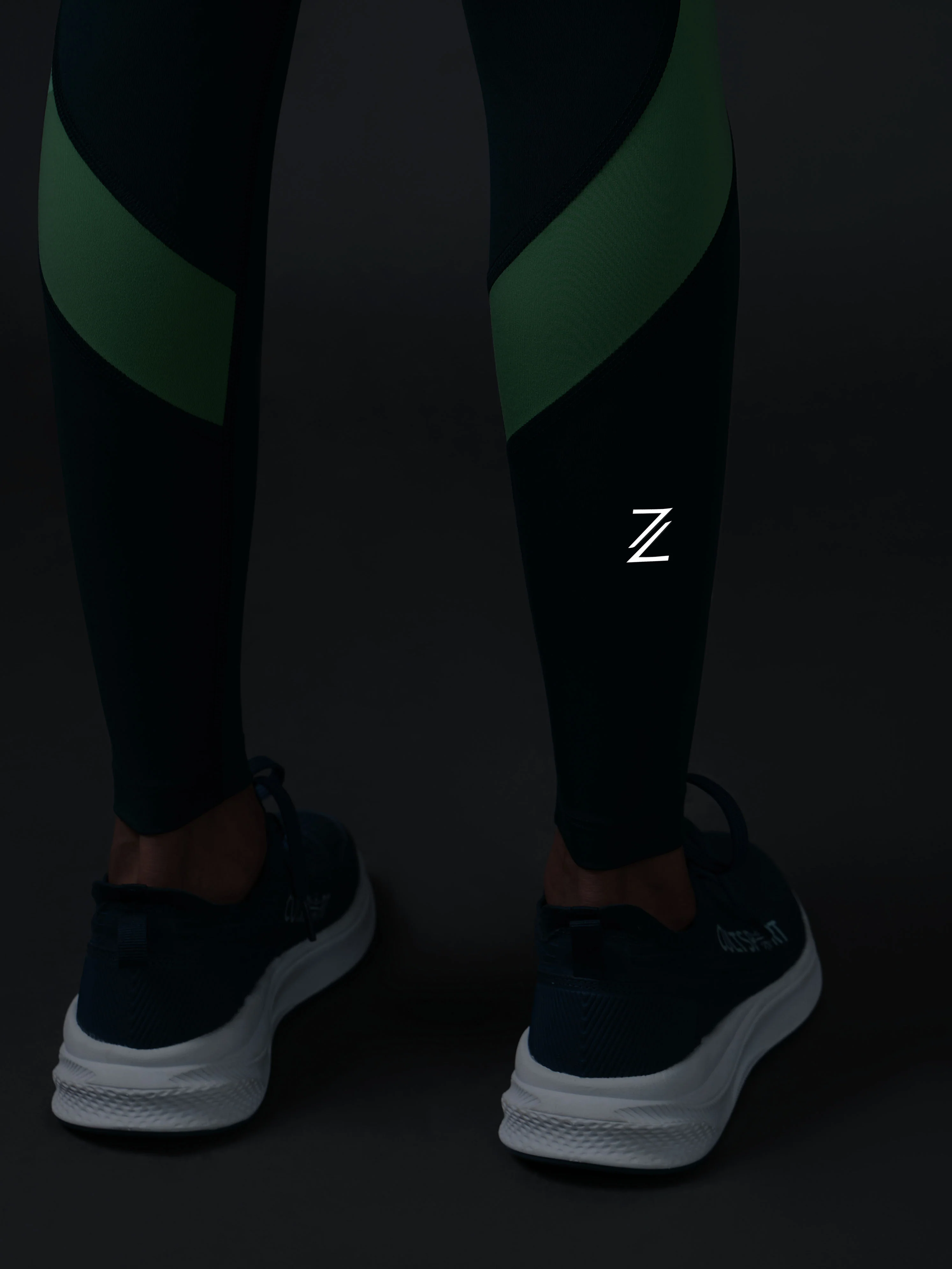 Women's Teal Run Elevate Tights - Image 7