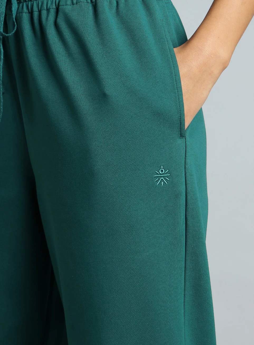 Women's Teal Traveller Tapered Fit Trackpants - Image 8