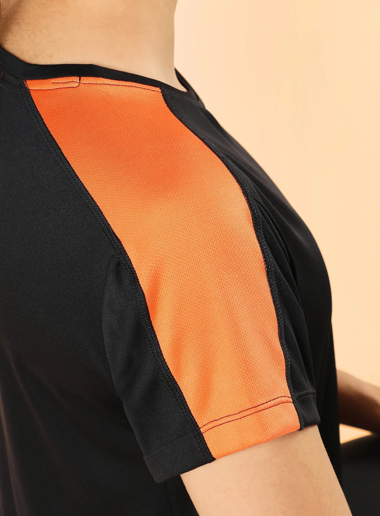 Women's Training Essential T-shirt - Image 7