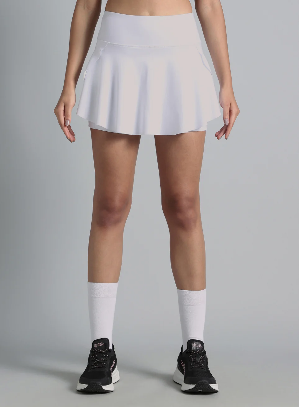Women's White True Performance Sculpted COMFlex Skorts - Image 4