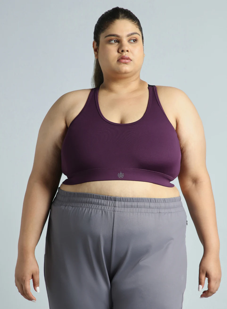Women's Wine Adjustable Strap Training High Support Plus Size Sports Bra - Image 4