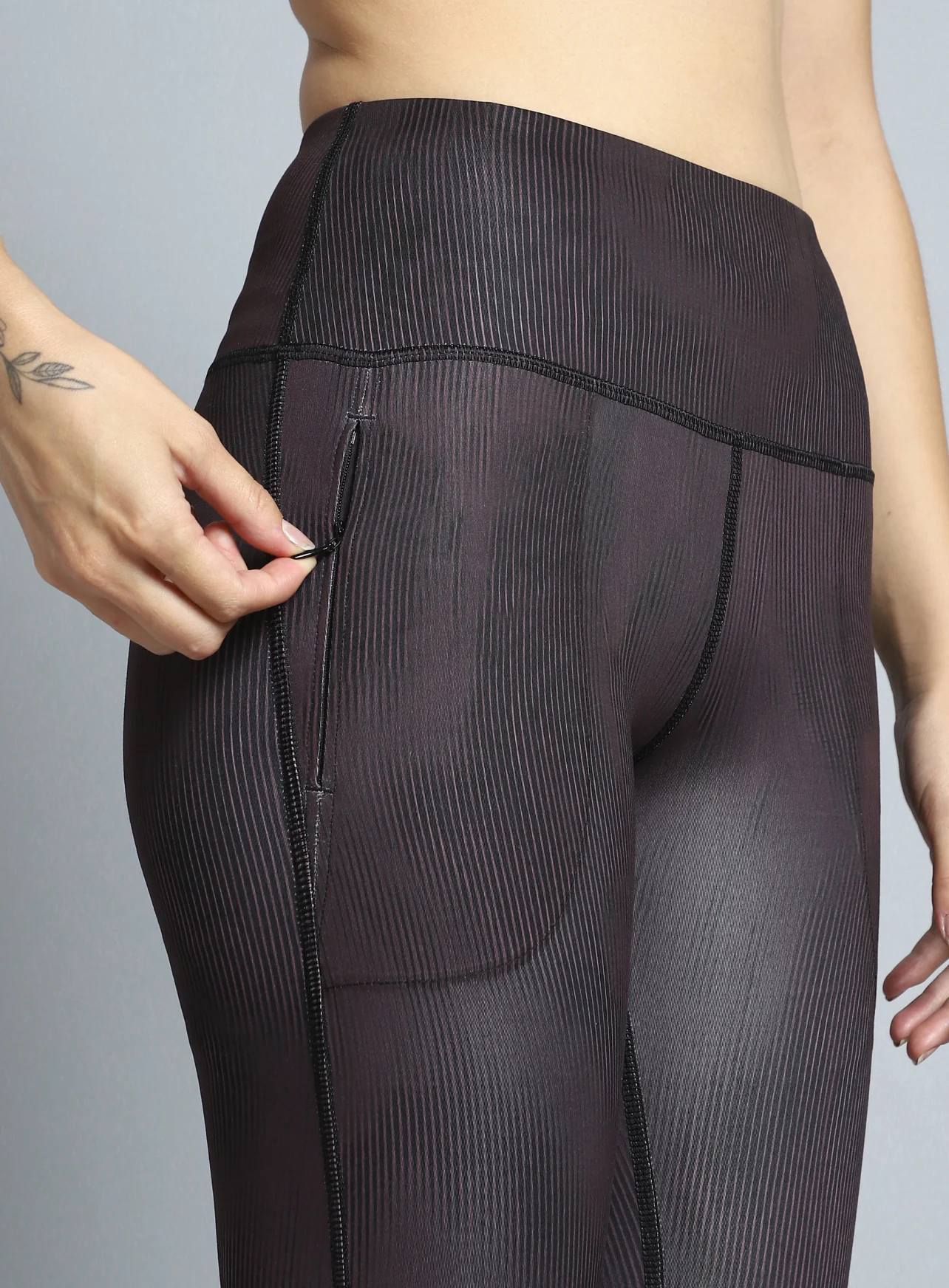 Women's Wine Urban Camo Running COMFlex Tights - Image 7