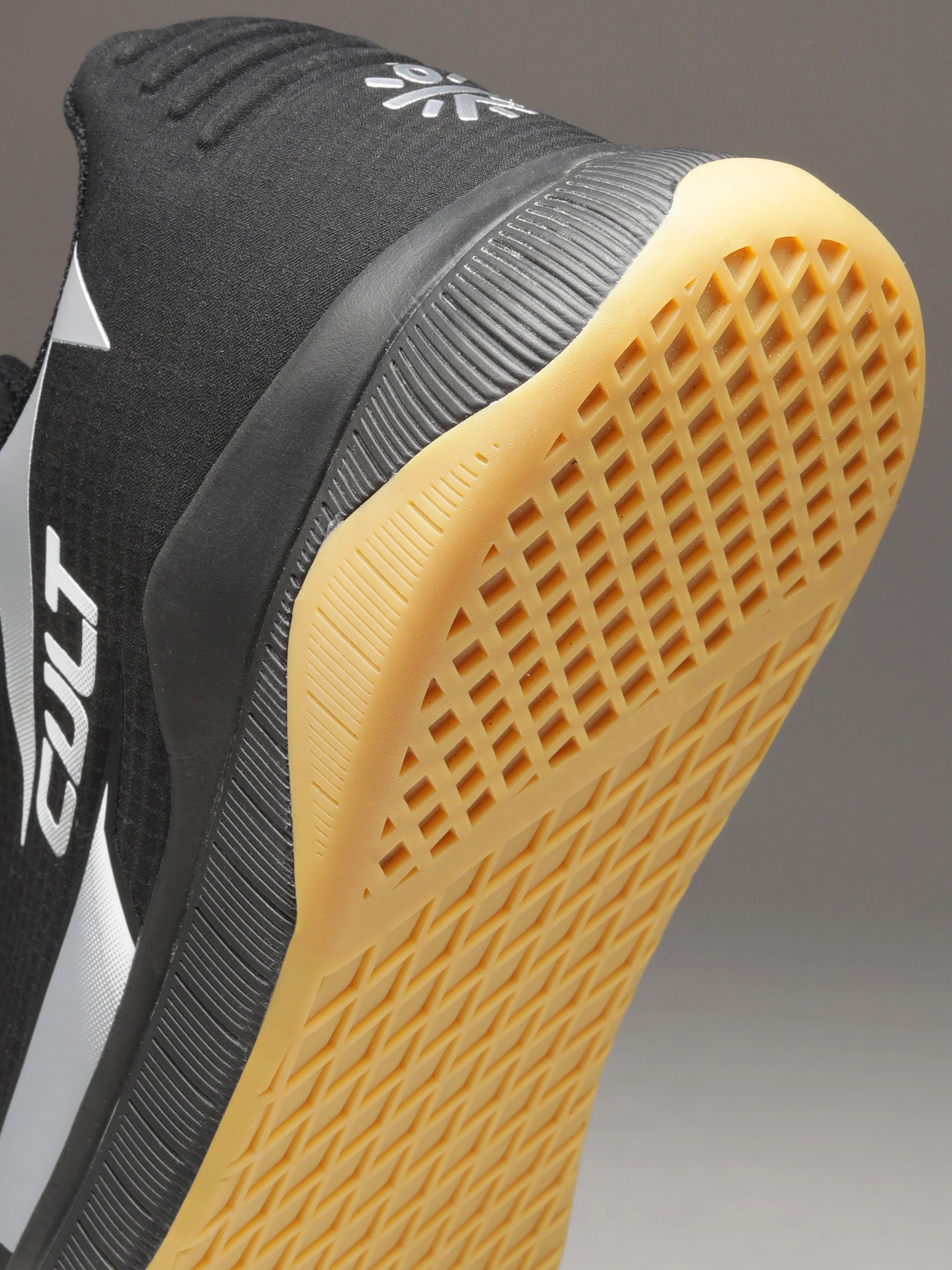 cult X1 Unisex Training Shoes - Black/Copper - Image 11