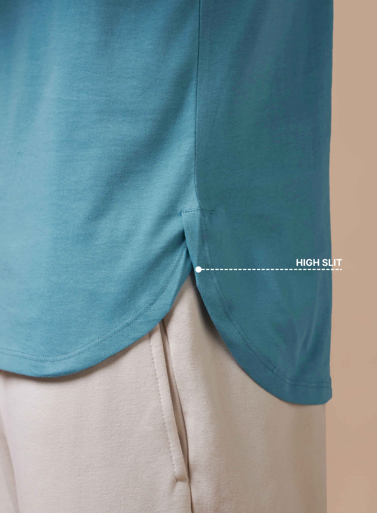 Yogi Essential T-shirt - Image 7